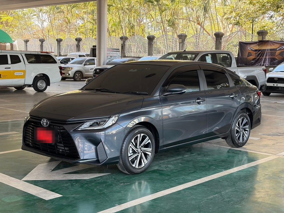 รถเก๋ง Toyota Yaris Ativ